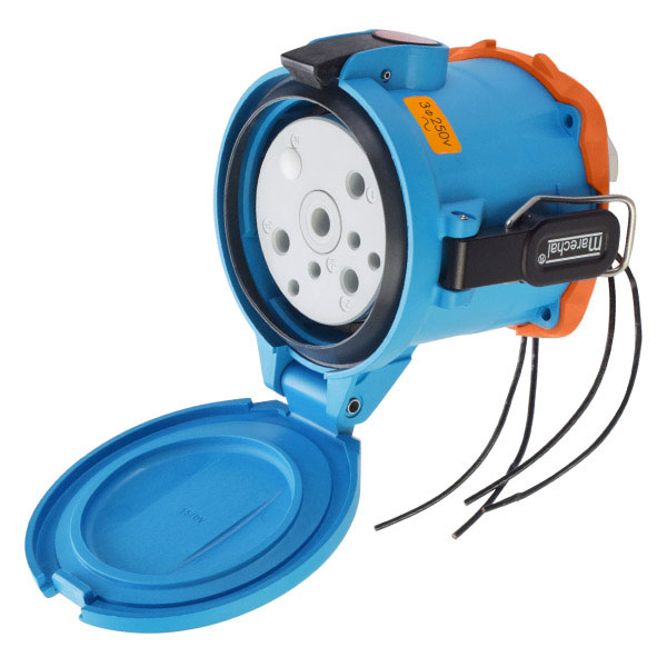 63-94073-264 - DSN150 RECEPTACLE POLY BLUE SIZE 5 TYPE 4X IP 69 3P+G 150A 250 VAC 60 Hz +4 AUX